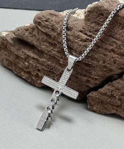 گردنبند صلیب طرح سه حلقه رنگ نقره ای - Image 4