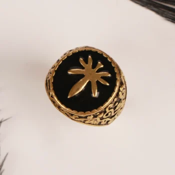 انگشتر طلایی استیل