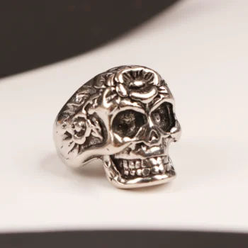 انگشتر نقره ای