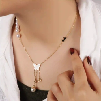 گردنبند پروانه کوچک زنانه