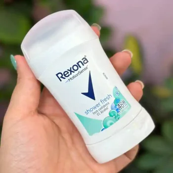 مام زنانه رکسونا مدل Shower Fresh حجم 40 گرم قابل حمل و سبک برای استفاده روزانه