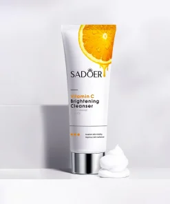 فوم شست و شوی صورت ویتامین سی سادور SADOER Brightening Cleansrt 100g