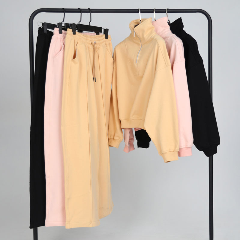 ست لباس زمستانه زنانه دورس نیمزیپ با شلوار بگ نخودی | کد DO43 - Image 4