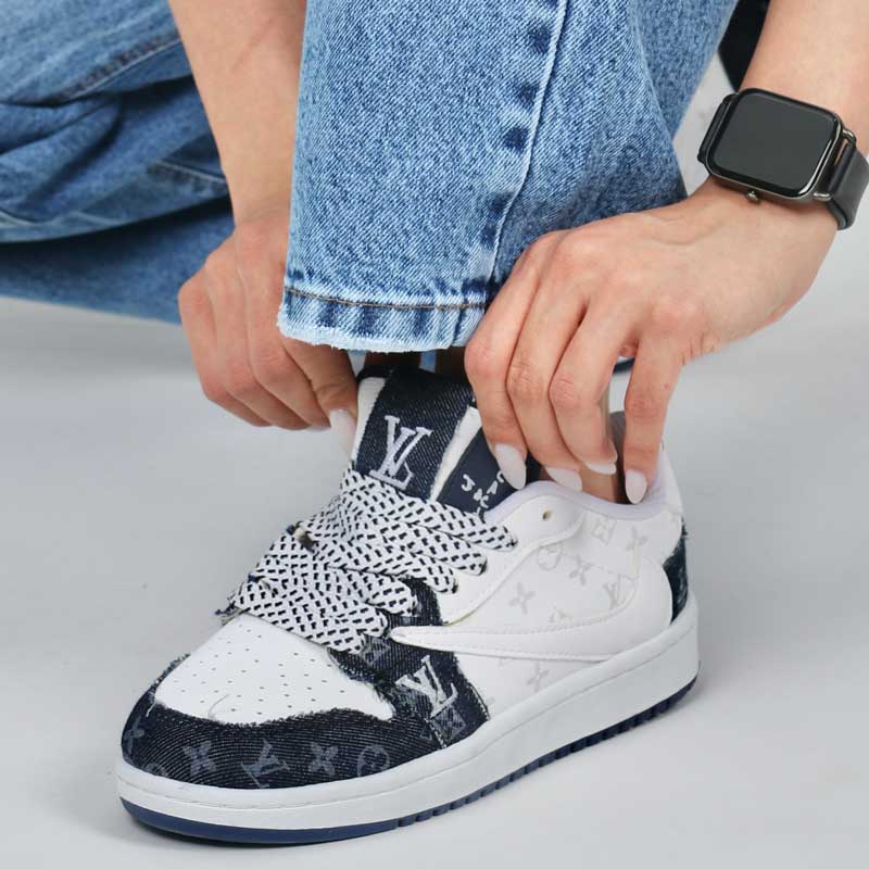 کتونی زنانه ترویس لویی ویتون سفید سرمه ای | کد 3001 - Image 2