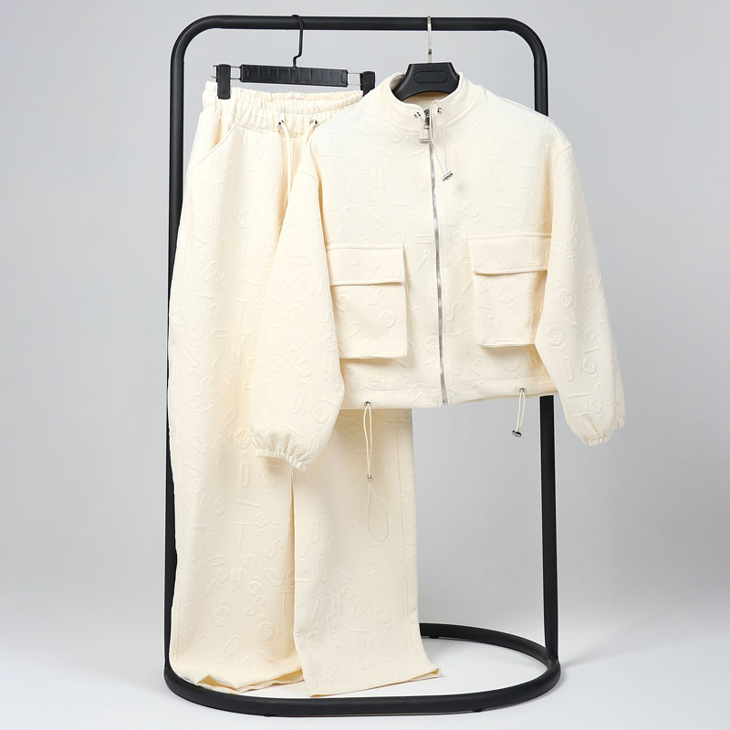 سویشرت زیپی و شلوار بگ زنانه مدل یقه ایستاده رنگ سفیدشیری | کد DO52 - Image 4