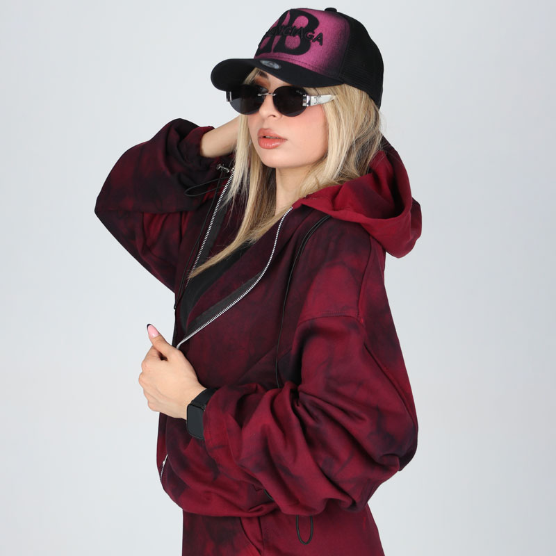 ست زنانه سویشرت کلاهدار و شلوار بگ مدل سهتیکه آبرنگی قرمزمشکی | کد DO50 - Image 9