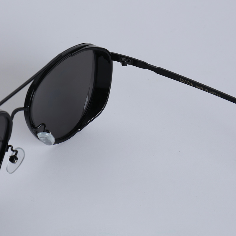 عینک آفتابی مردانه برند DITA فریم فلزی مشکی | کد EYN28 - Image 5