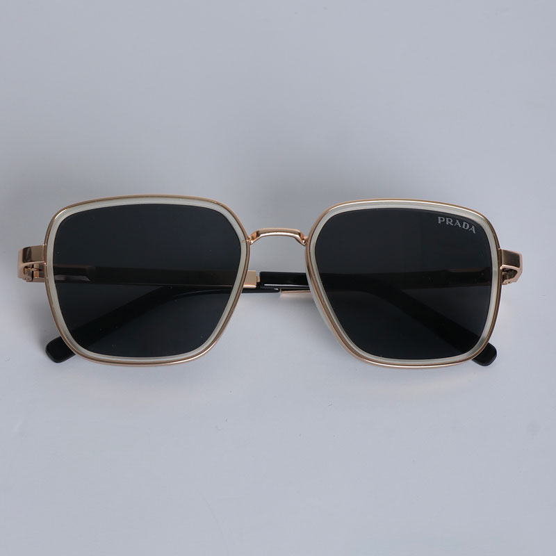 عینک آفتابی مردانه برند پرادا فریم بژ | کد EYN33 - Image 6