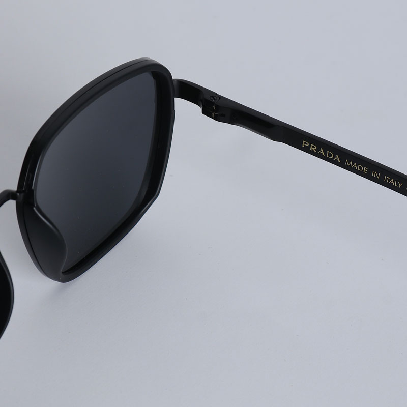 عینک آفتابی مردانه برند پرادا فریم فلزی مشکی | کد EYN27 - Image 5