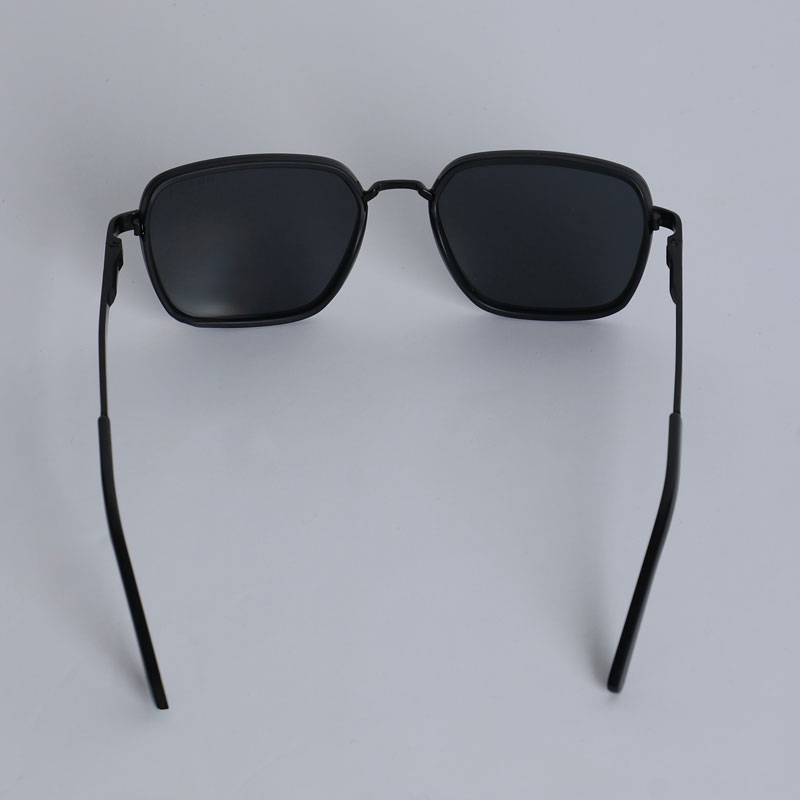 عینک آفتابی مردانه برند پرادا فریم فلزی مشکی | کد EYN27 - Image 4