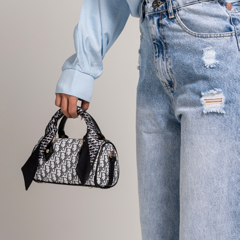 کیف دستی و دوشی زنانه کوچک دیور کد KIFZ29