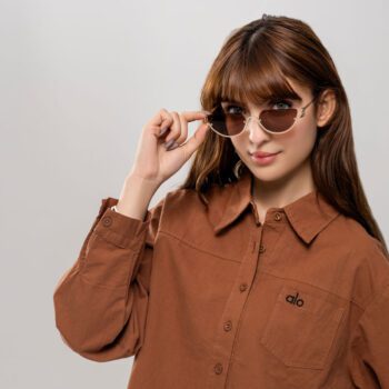 شومیز کوتاه زنانه کتان گلدوزی دار کد SHOM25