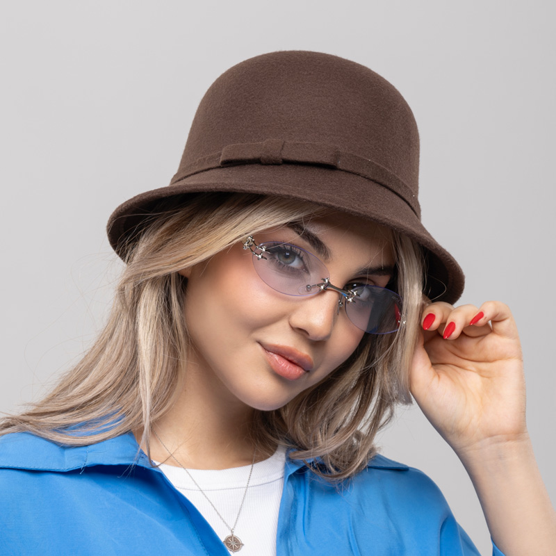 عینک زنانه جنتل مانستر فریم لس کد EYN43 | عینک بلوکات نقره‌ای با کیفیت مسترکوالیتی